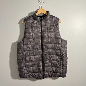 Reebok Men’s puffer reversible vest Size L